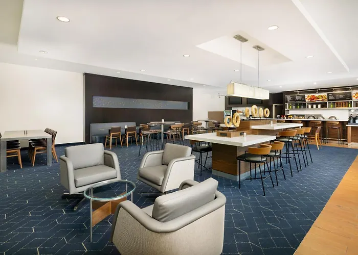 Courtyard By Marriott Montvale